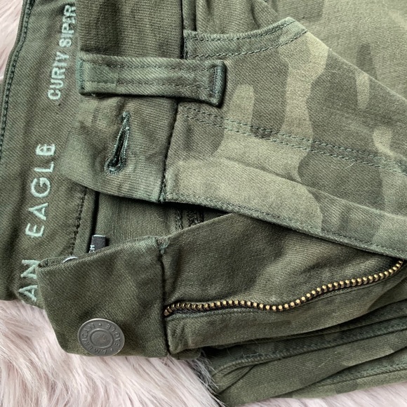 American Eagle CURVY Super Hi-Rise Camo Jeggings - Picture 7 of 7
